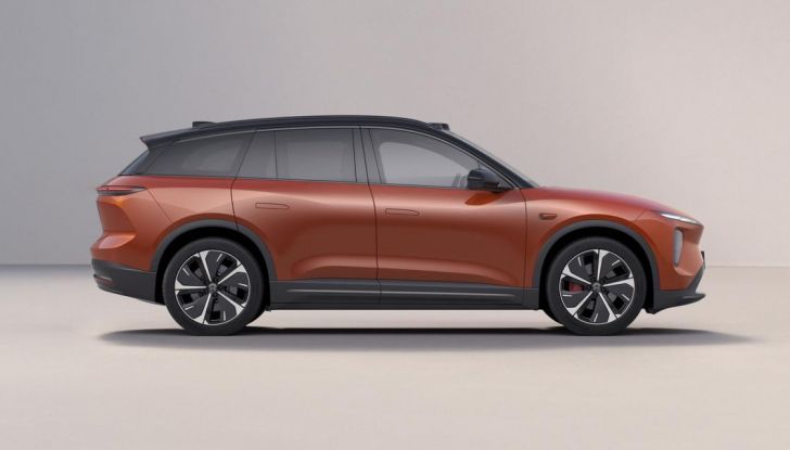 NIO EL6: arriva in Europa il SUV elettrico con batteria intercambiabile - Foto 28 di 51