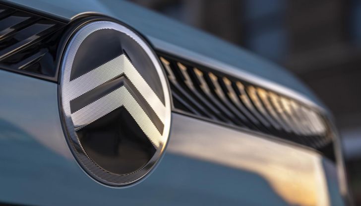 Nuova Citroën C3: caratteristiche, design, abitacolo, allestimenti, motori e prezzi - Foto 29 di 71