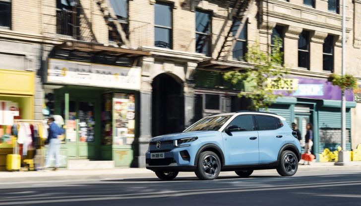 Nuova Citroën C3: caratteristiche, design, abitacolo, allestimenti, motori e prezzi - Foto 9 di 71