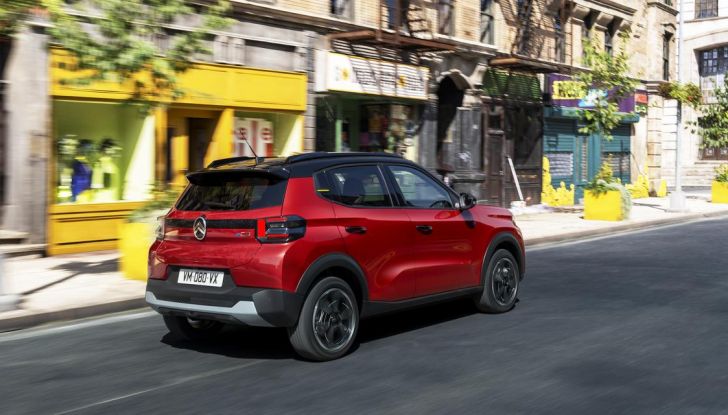 Nuova Citroën C3: caratteristiche, design, abitacolo, allestimenti, motori e prezzi - Foto 14 di 71