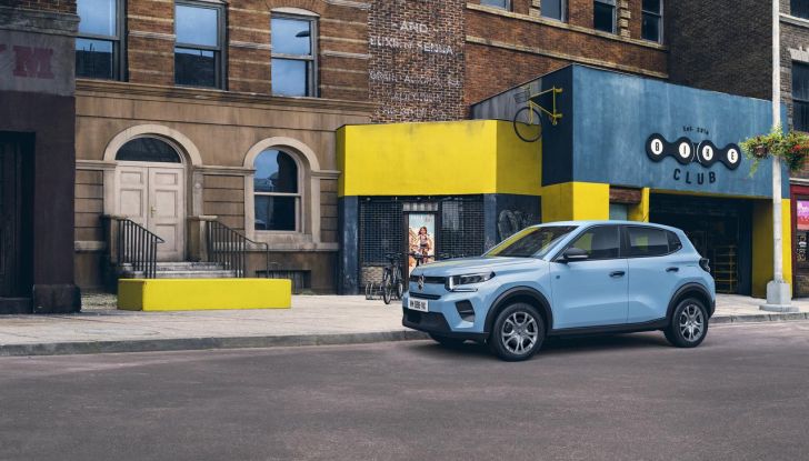 Nuova Citroën C3: caratteristiche, design, abitacolo, allestimenti, motori e prezzi - Foto 2 di 71