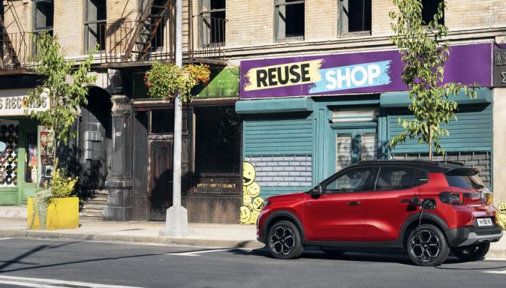 Nuova Citroën C3: caratteristiche, design, abitacolo, allestimenti, motori e prezzi - Foto 3 di 71