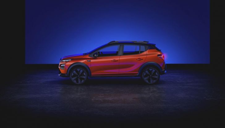 Renault Kardian: caratteristiche, design, interni e motore del nuovo SUV compatto - Foto 30 di 35