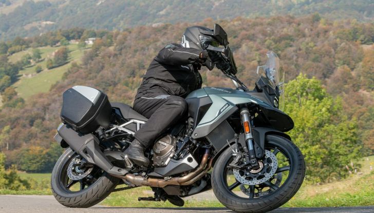 Suzuki V-Strom 800SE: presentata la nuova Street Explorer con bicilindrico - Foto 31 di 118