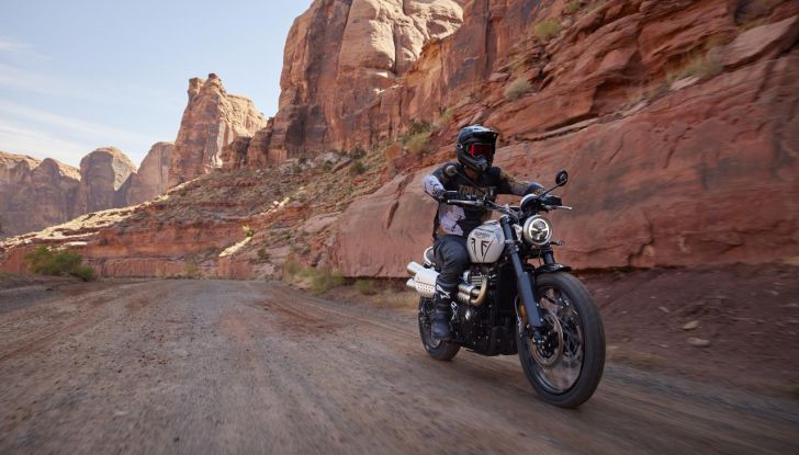 Triumph Scrambler 1200 X ed XE: debutta il model year 2024 con diversi aggiornamenti - Foto 112 di 124