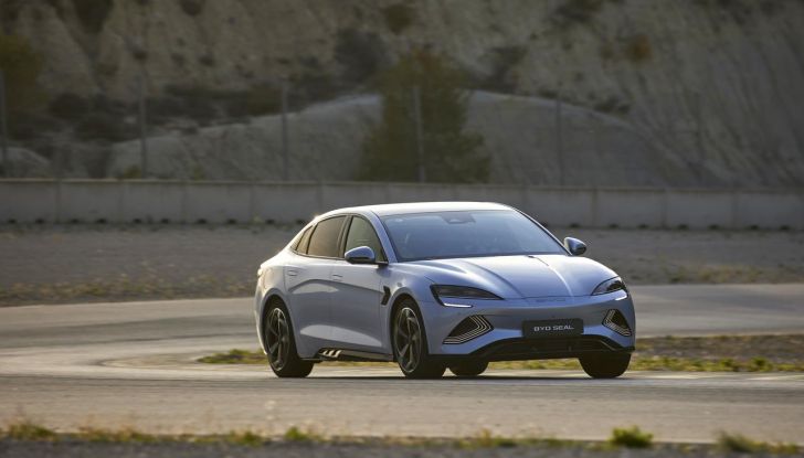 BYD Seal provata su strada a Milano - Foto 74 di 110