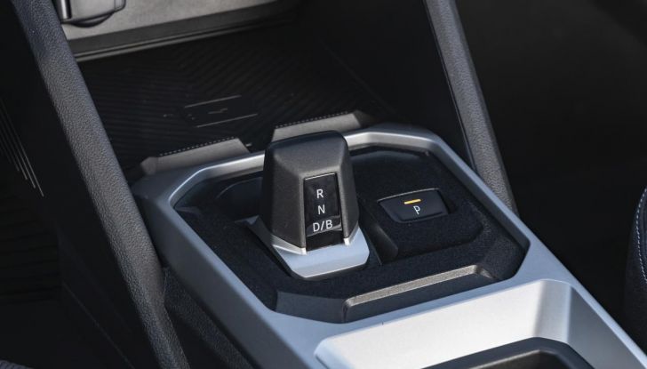 Nuovo Dacia Duster debutta sul mercato italiano - Foto 114 di 135