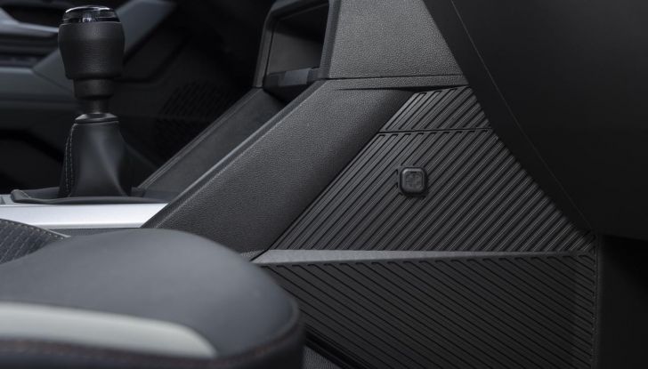 Nuovo Dacia Duster debutta sul mercato italiano - Foto 7 di 135