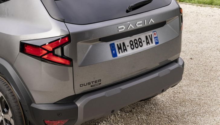 Nuovo Dacia Duster debutta sul mercato italiano - Foto 74 di 135