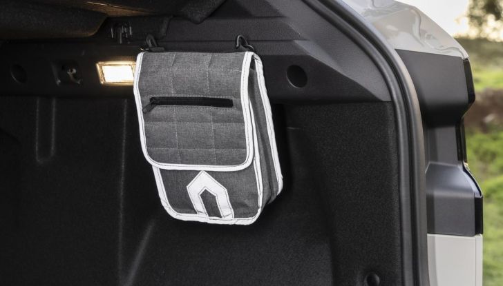 Nuovo Dacia Duster debutta sul mercato italiano - Foto 41 di 135