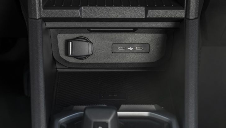 Nuovo Dacia Duster debutta sul mercato italiano - Foto 113 di 135