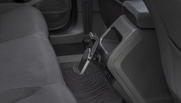 Nuovo Dacia Duster debutta sul mercato italiano - Foto 25 di 135