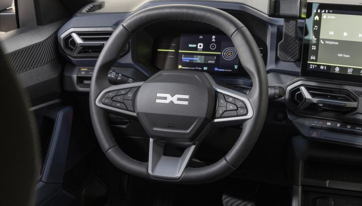 Nuovo Dacia Duster debutta sul mercato italiano - Foto 130 di 135