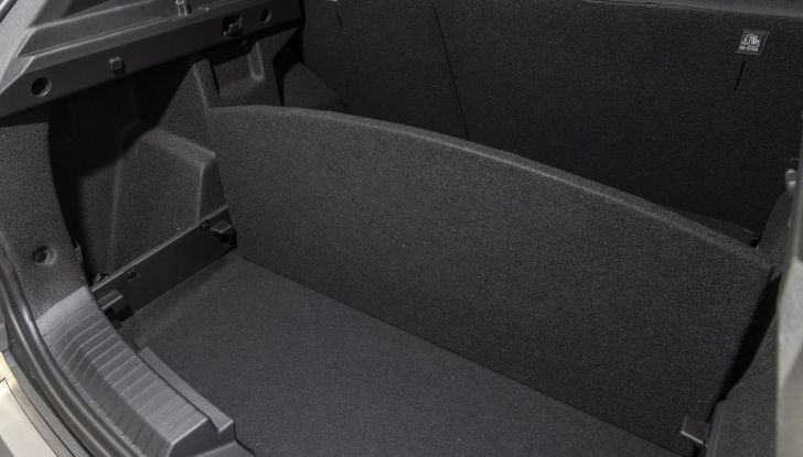 Nuovo Dacia Duster debutta sul mercato italiano - Foto 96 di 135