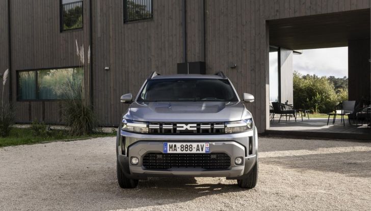 Nuovo Dacia Duster debutta sul mercato italiano - Foto 87 di 135