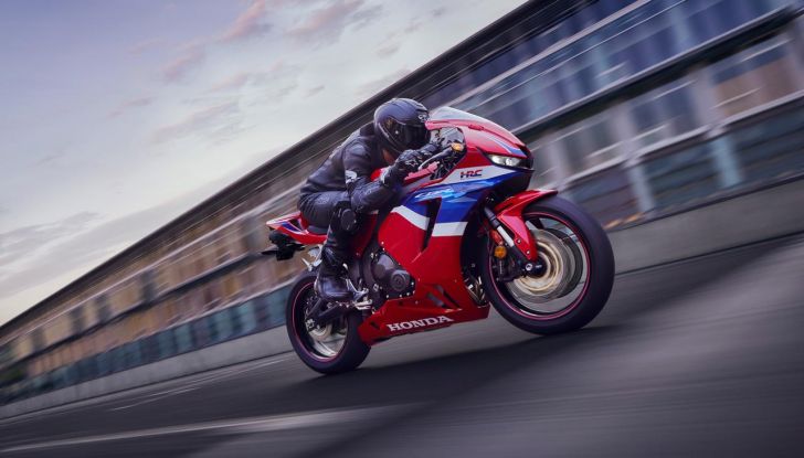 Honda: tre nuove 400 quattro cilindri in arrivo nel 2025? - Foto 42 di 118