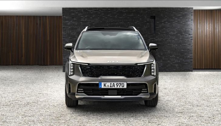 Kia Sorento 2024: caratteristiche, design, motori e interni del nuovo restyling - Foto 7 di 16