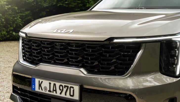 Kia Sorento 2024: caratteristiche, design, motori e interni del nuovo restyling - Foto 4 di 16