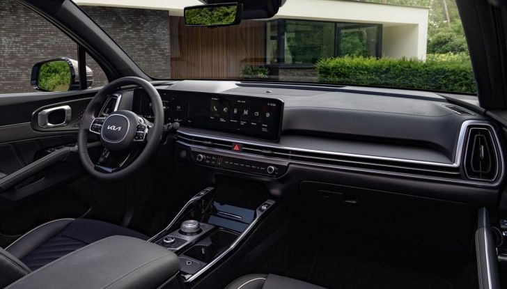 Kia Sorento 2024: caratteristiche, design, motori e interni del nuovo restyling - Foto 14 di 16