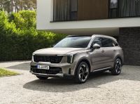 Kia Sorento 2024: caratteristiche, design, motori e interni del nuovo restyling