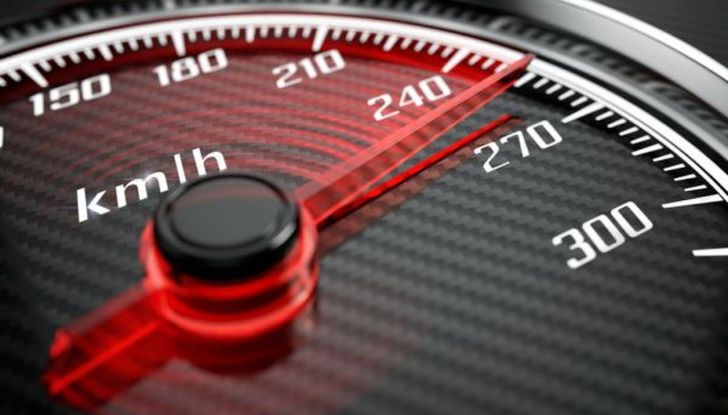 Limiti velocità neopatentati