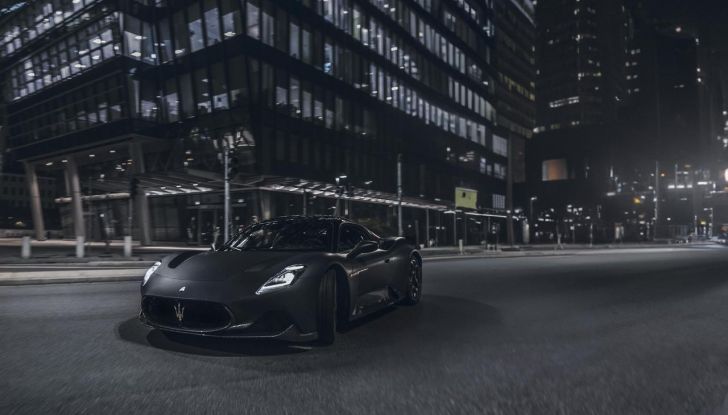 Maserati MC20 Notte Edition: lusso e sportività si fondono in una versione molto speciale - Foto 11 di 18