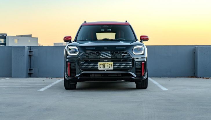 Mini John Cooper Works Countryman 2024: prestazioni al top nel segmento dei crossover - Foto 12 di 99