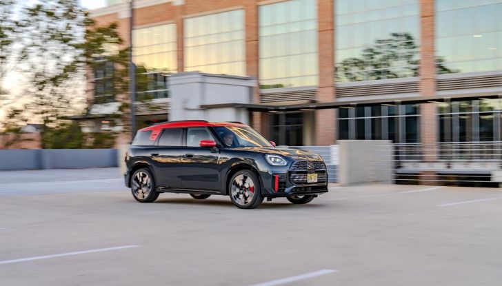 Mini John Cooper Works Countryman 2024: prestazioni al top nel segmento dei crossover - Foto 27 di 99