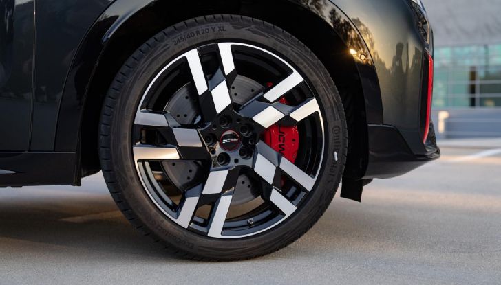 Mini John Cooper Works Countryman 2024: prestazioni al top nel segmento dei crossover - Foto 28 di 99