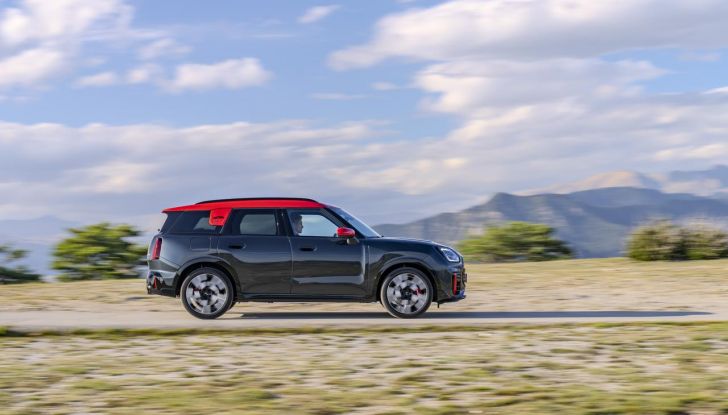 Mini John Cooper Works Countryman 2024: prestazioni al top nel segmento dei crossover - Foto 50 di 99