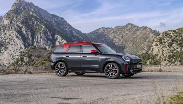 Mini John Cooper Works Countryman 2024: prestazioni al top nel segmento dei crossover - Foto 66 di 99