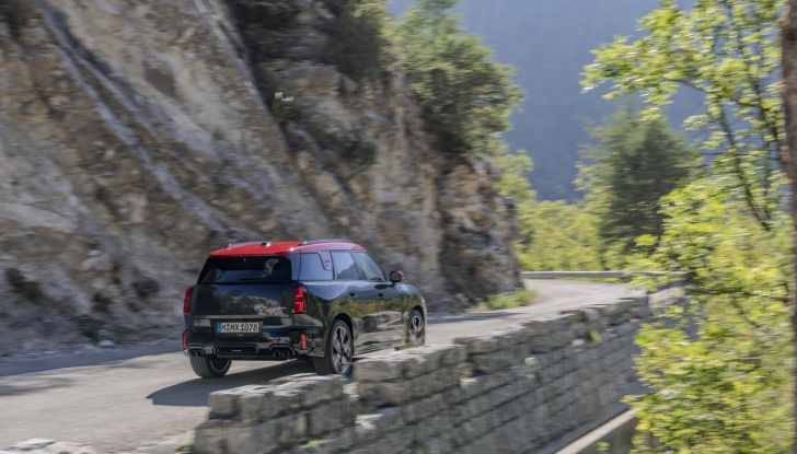 Mini John Cooper Works Countryman 2024: prestazioni al top nel segmento dei crossover - Foto 75 di 99