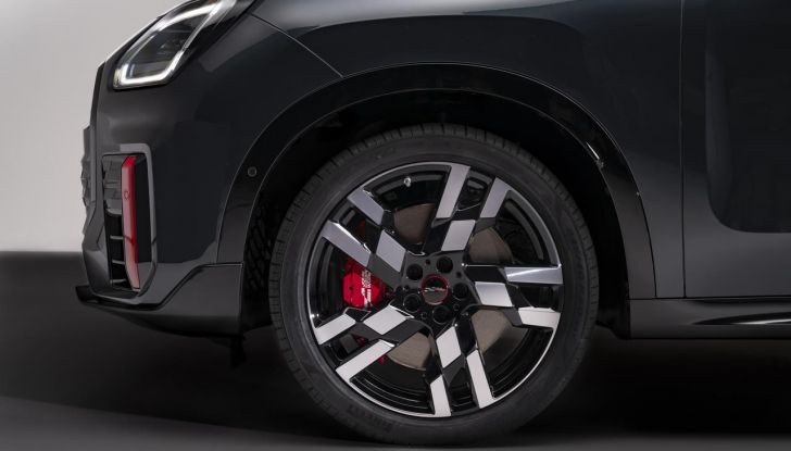Mini John Cooper Works Countryman 2024: prestazioni al top nel segmento dei crossover - Foto 9 di 99