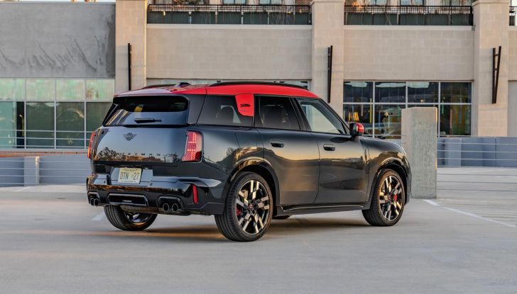 Mini John Cooper Works Countryman 2024: prestazioni al top nel segmento dei crossover - Foto 87 di 99