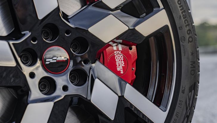 Mini John Cooper Works Countryman 2024: prestazioni al top nel segmento dei crossover - Foto 96 di 99