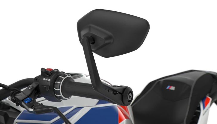 Nuova BMW M 1000 XR: caratteristiche, design e motore della nuova sportiva tedesca - Foto 37 di 70