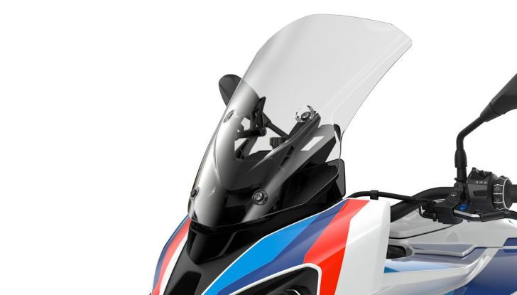 Nuova BMW M 1000 XR: caratteristiche, design e motore della nuova sportiva tedesca - Foto 50 di 70