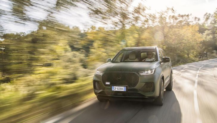 Sportequipe 8 Hybrid Plug-In: debutta il nuovo SUV top di gamma del brand italiano - Foto 34 di 51