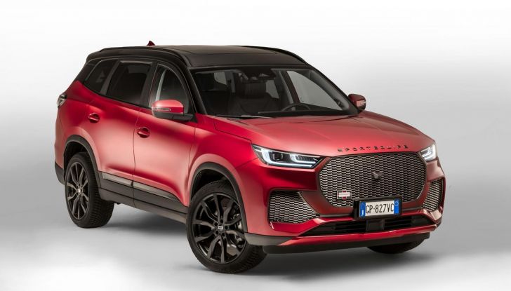 Sportequipe 8 Hybrid Plug-In: debutta il nuovo SUV top di gamma del brand italiano - Foto 8 di 51