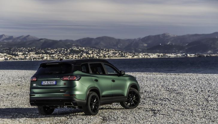 Sportequipe 8 Hybrid Plug-In: debutta il nuovo SUV top di gamma del brand italiano - Foto 42 di 51