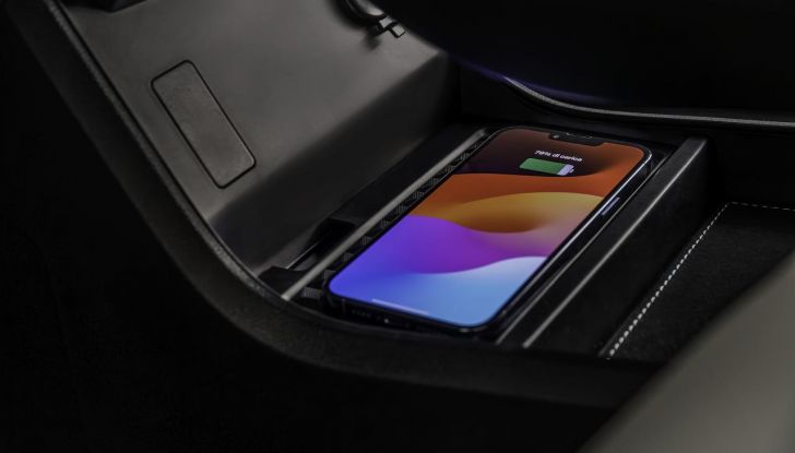 Sportequipe 8 Hybrid Plug-In: debutta il nuovo SUV top di gamma del brand italiano - Foto 14 di 51