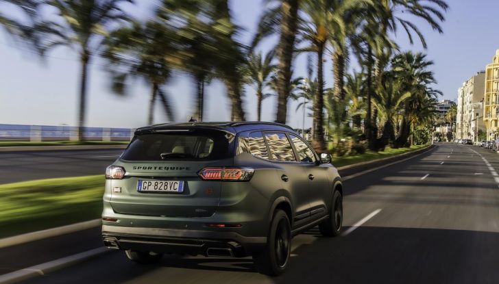 Sportequipe 8 Hybrid Plug-In: debutta il nuovo SUV top di gamma del brand italiano - Foto 39 di 51