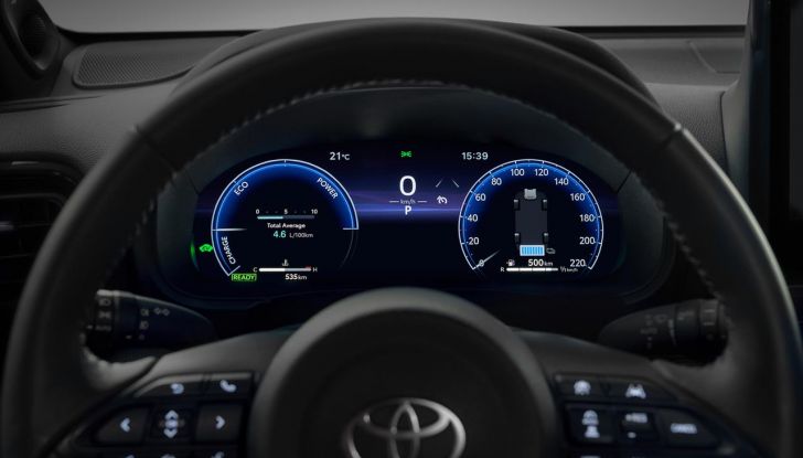 Toyota Yaris Cross 2024: caratteristiche, design e versioni del nuovo modello - Foto 19 di 23