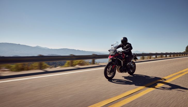 Triumph Tiger 900 2024: novità, design e caratteristiche tecniche - Foto 57 di 123