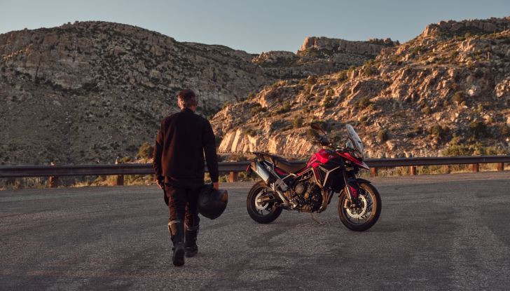 Triumph Tiger 900 2024: novità, design e caratteristiche tecniche - Foto 66 di 123