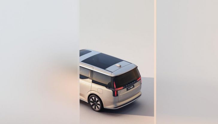 Volvo EM90: design, abitacolo, autonomia, caratteristiche e prestazioni - Foto 21 di 67