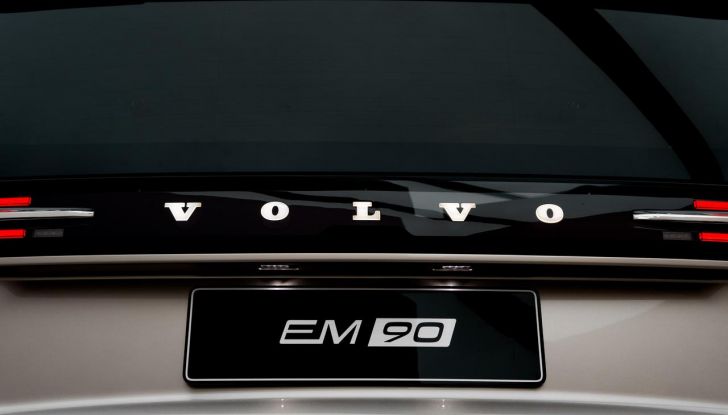 Volvo EM90: design, abitacolo, autonomia, caratteristiche e prestazioni - Foto 51 di 67