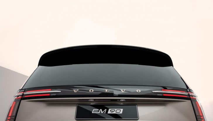 Volvo EM90: design, abitacolo, autonomia, caratteristiche e prestazioni - Foto 52 di 67