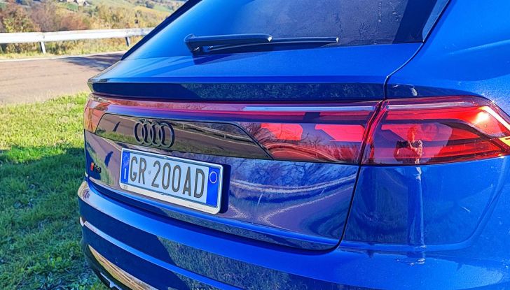 Audi Q8 2023: prova su strada e prezzi del restyling del SUV tedesco - Foto 14 di 22