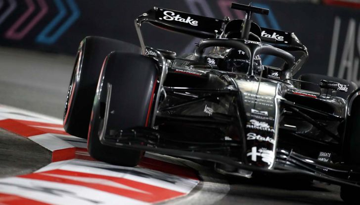 F1 2023, GP Las Vegas: dominio Ferrari, pole di Leclerc davanti a Sainz - Foto 9 di 10